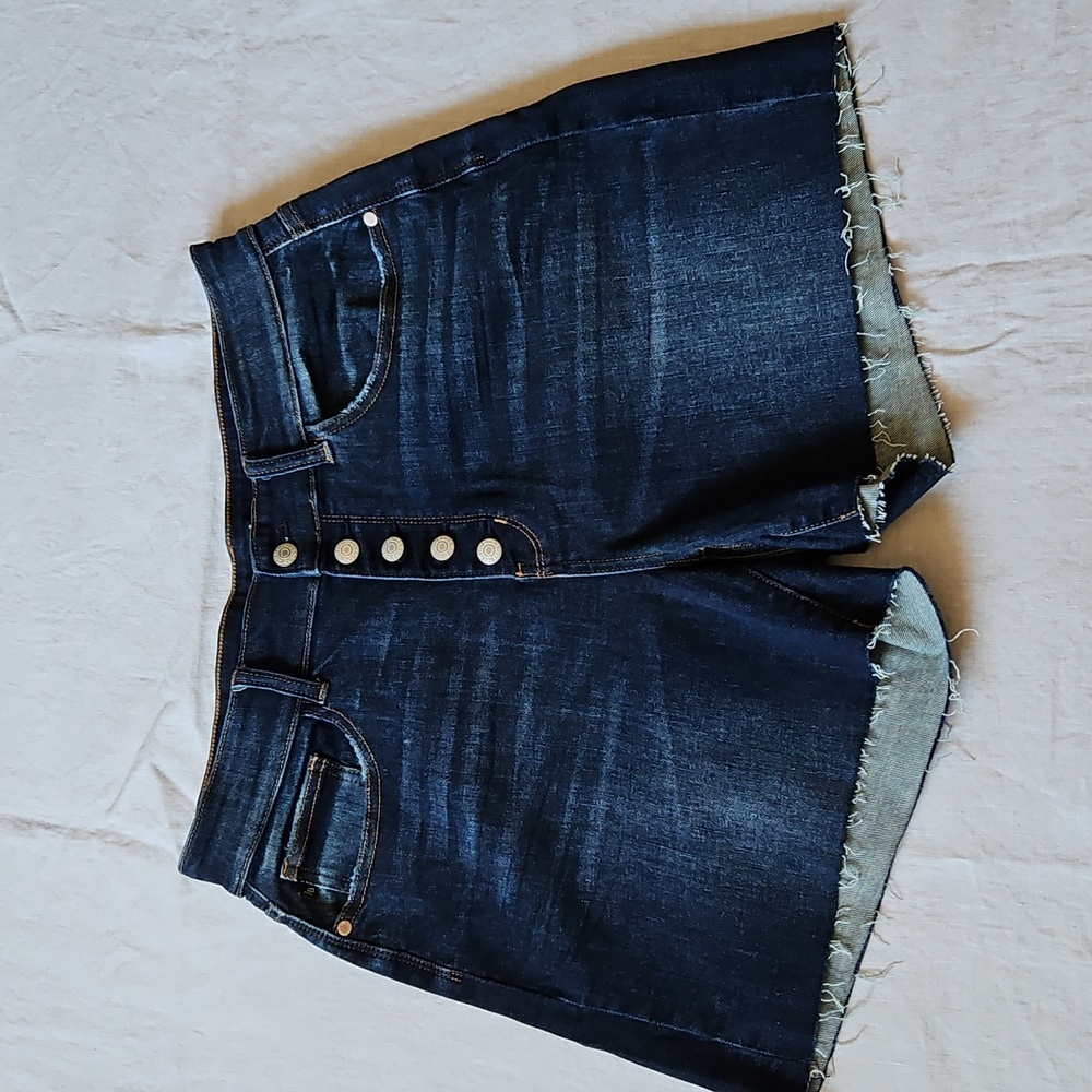 Judy Blue Darck Blue Cut Off Jean Shorts High-Waisted Button Fly Sz 1Xlarge - Picture 5 of 16